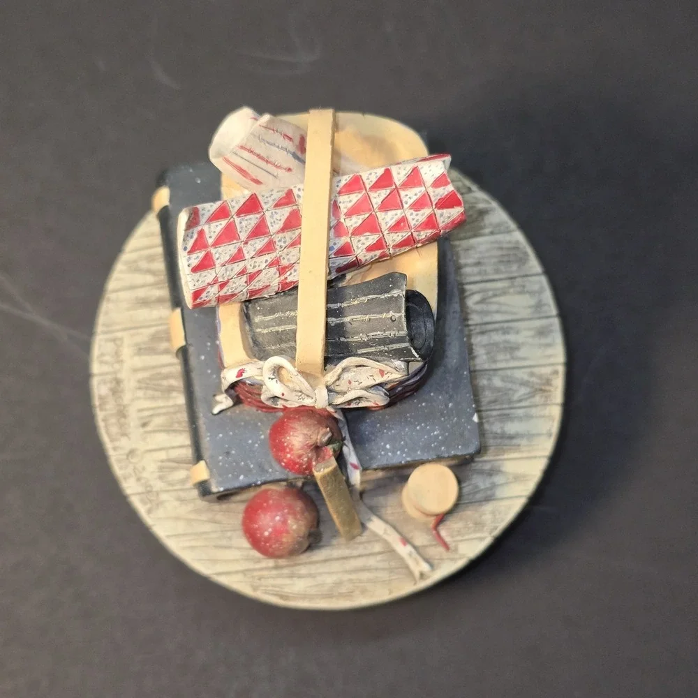 Pat‎ Richter & Sonok Apple Book Basket Candle Topper Figurine Decor